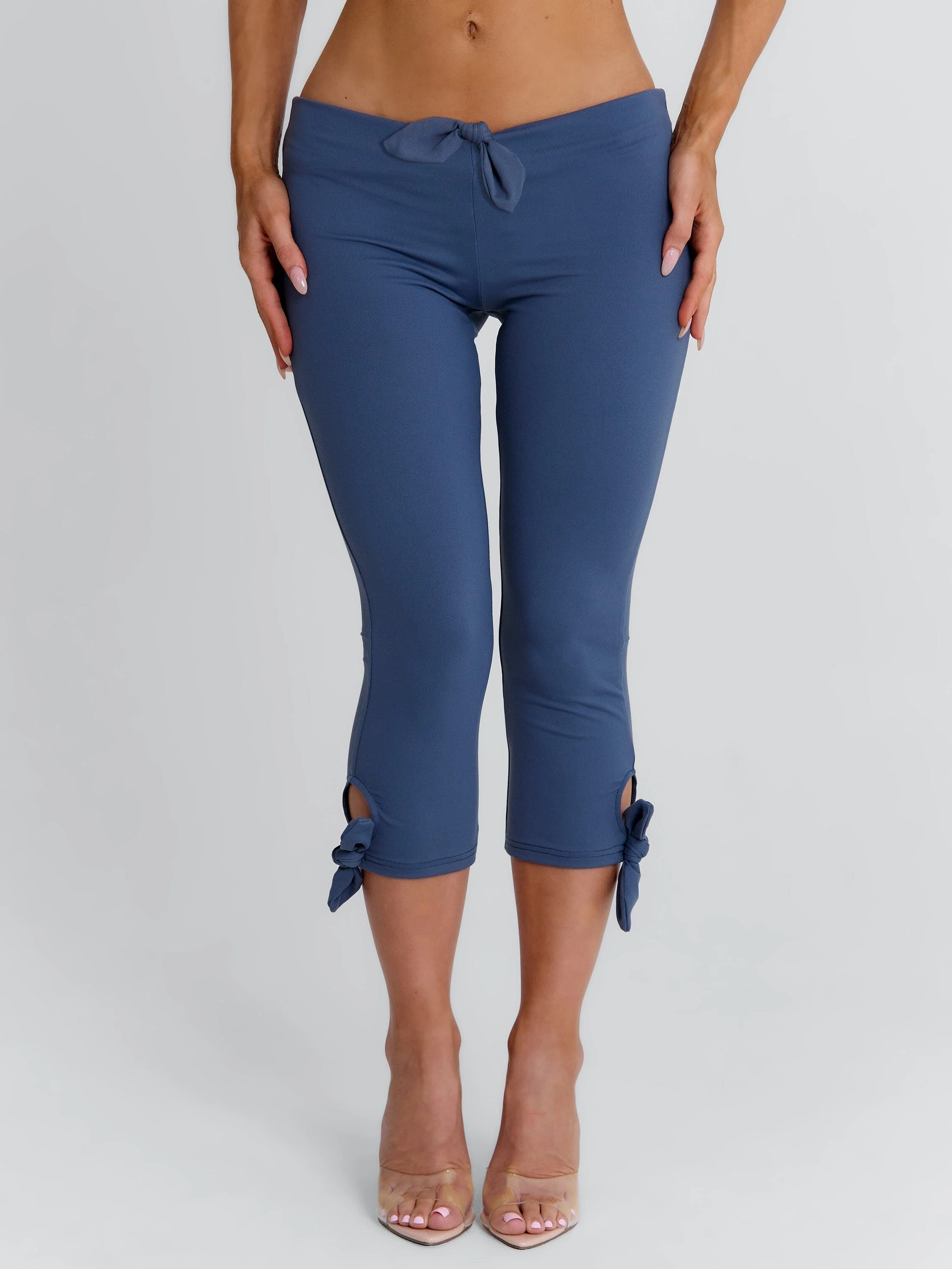 BLAIRE CAPRI PANTS STEEL - Image 4