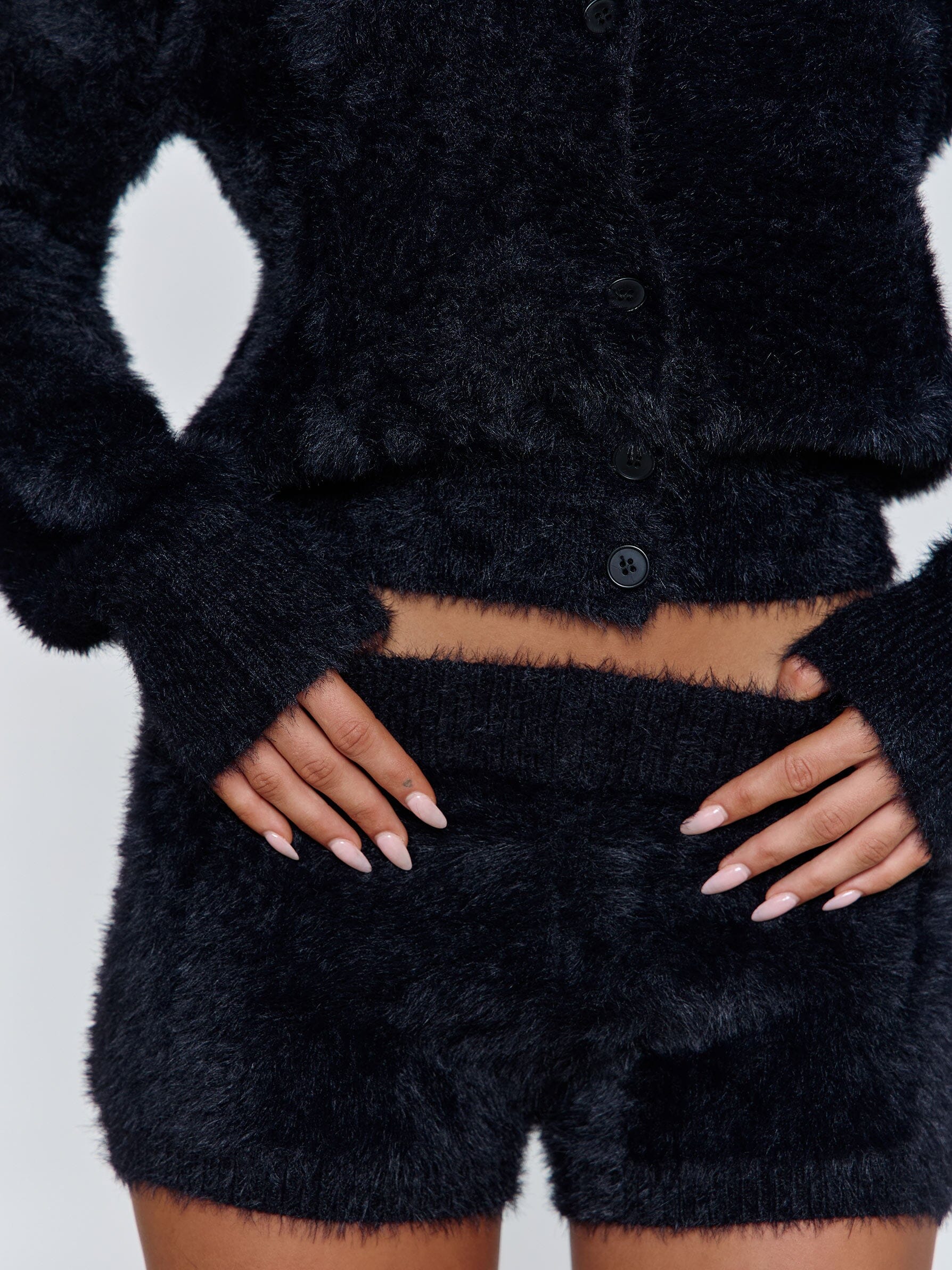 MOLI SHORTS BLACK - Image 5