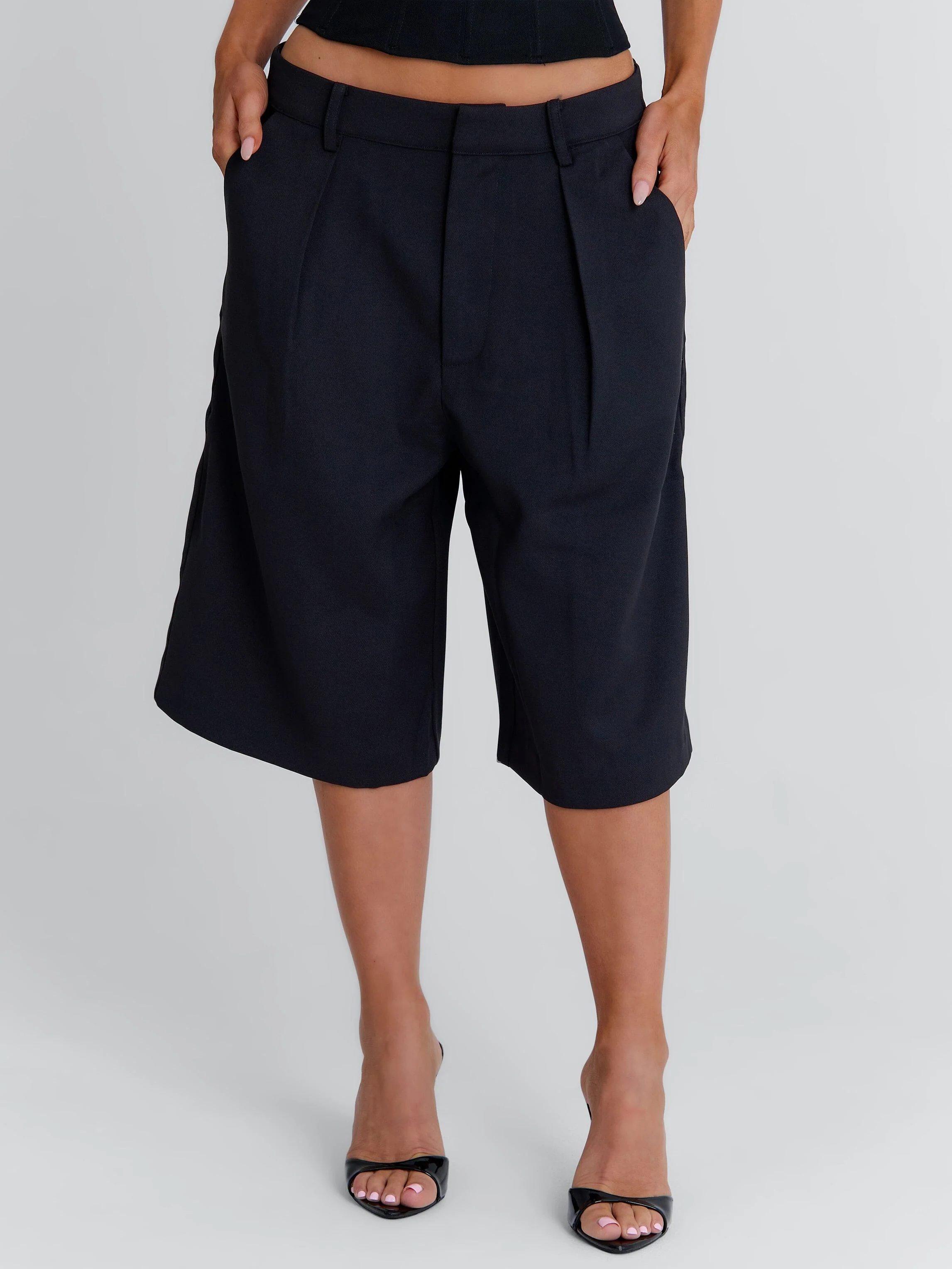 NOATE SHORT BLACK - Image 3