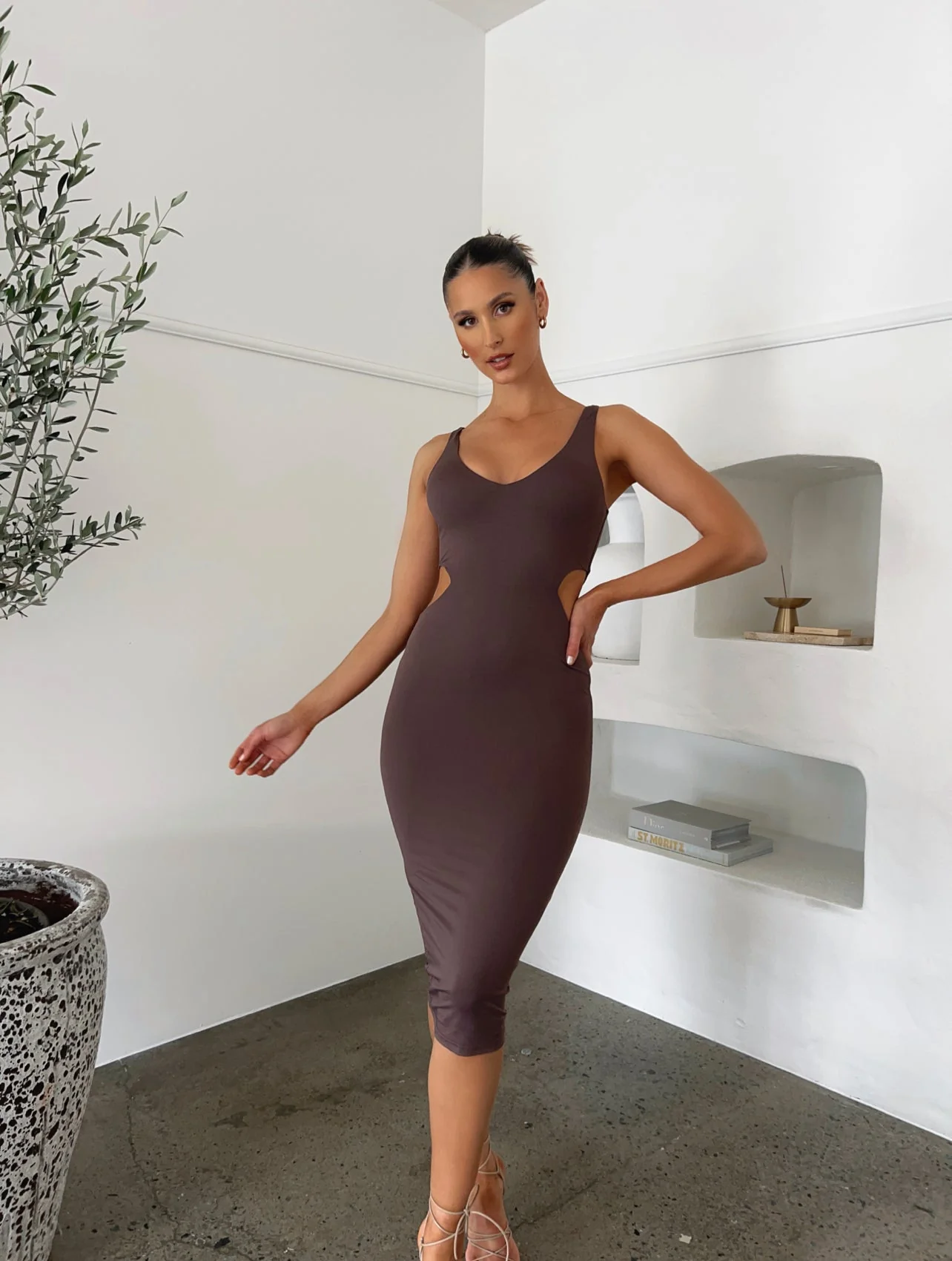 POPPY MIDI DRESS MOCHA - OUTCAST EXCLUSIVES - Image 4